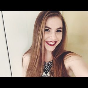 Meet your Posher, Daniela